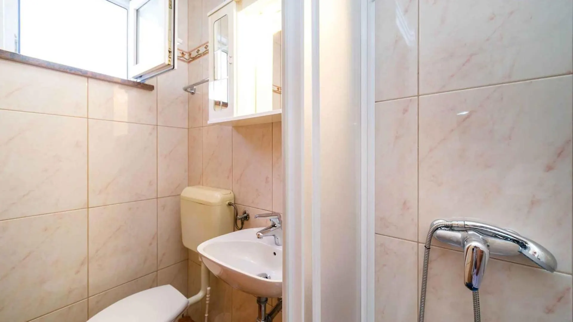 Apartments In Krk/Insel Krk 38631 Krk Town